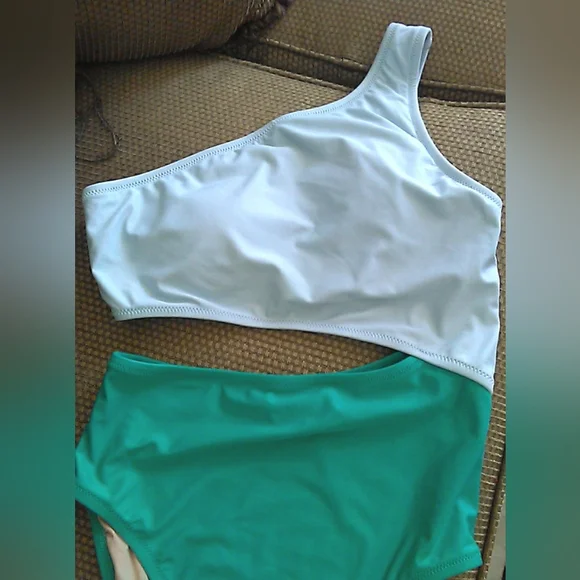 BNWOT J. CREW Elegant One-Shoulder Bikini Light Blue & Green 4 (RECYCLE MATERIAL - Picture 3 of 8